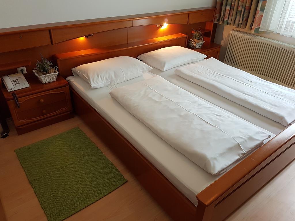 Helenental Pension & Apartments Baden Ngoại thất bức ảnh